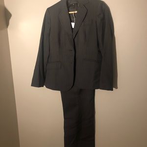 Anne Klein grey pinstripe blazer and pants size 6P